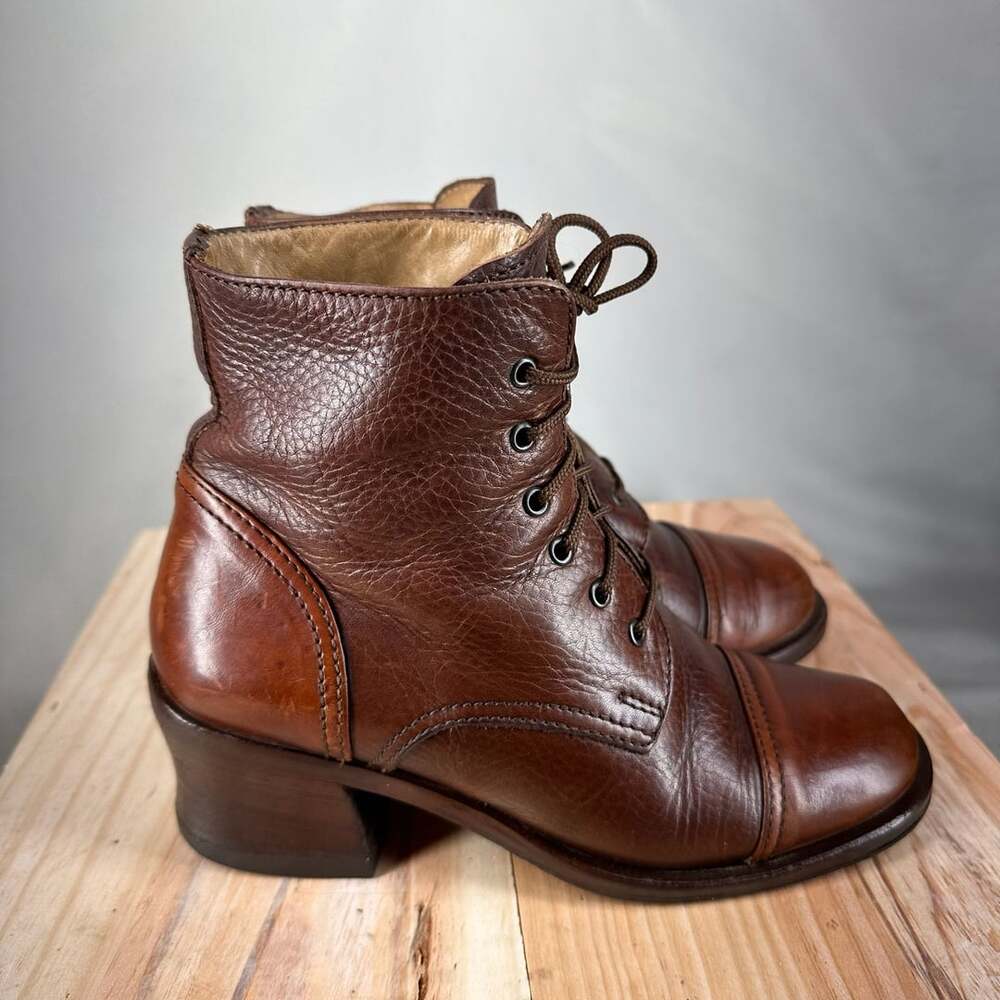 Vintage Vero Cuoio Brown Pebbled Leather Cap Toe Block Heel Boots Size 4.5 - Picture 6 of 11